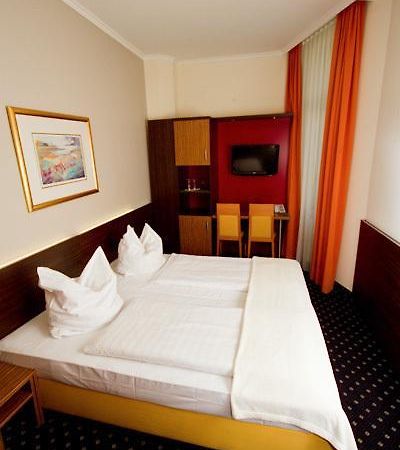Hotel Tourist Frankfurt am Main Kültér fotó